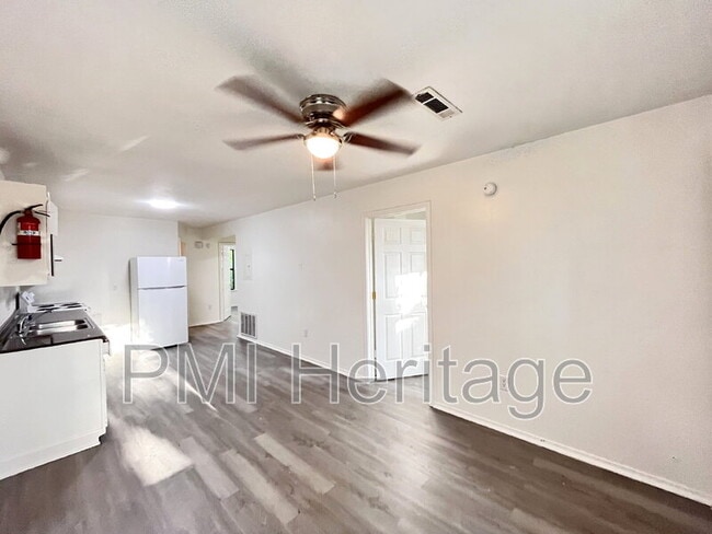 606 Virginia St unit 201, Springdale, AR 72764 - photo 3