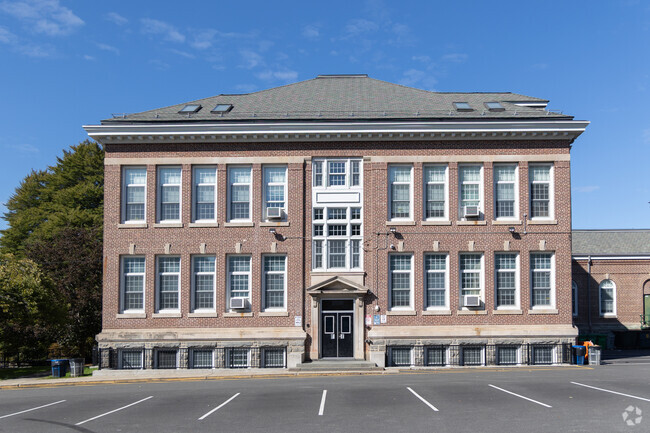 Main Street School is a highly-rated, public school located in Irvington, NY.