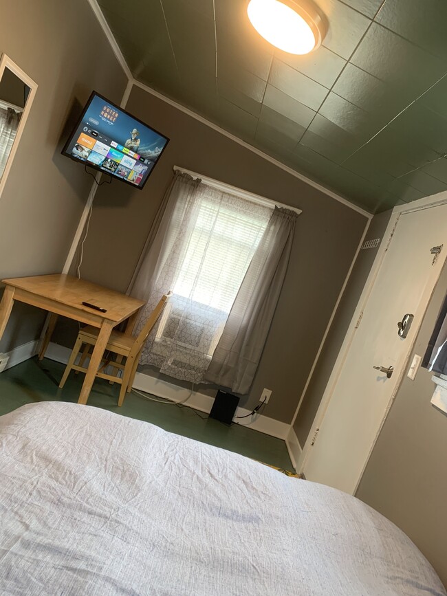 303 Eddy Ct S unit 4, Fargo, ND 58103 - photo 5