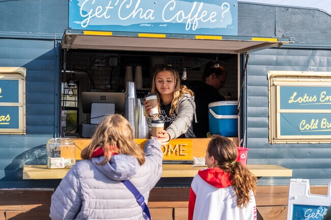 Get'Cha Coffee is one of many food vendors at the Brandon SD Farmeers Market.