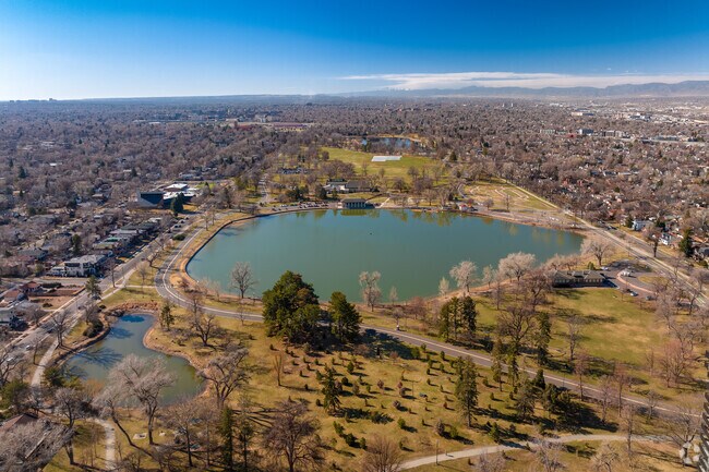 Washington Park West abuts one of Denver's largest parks - Washington Park.