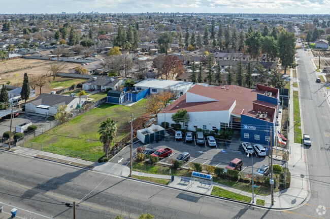 DeWolf Continuation High School is located in Fresno.