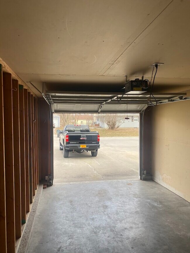 4608 Toronto St, Ames, IA 50014