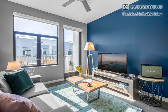 690 Long Bridge St unit FL5-ID26, San Francisco, CA 94158 - photo 2