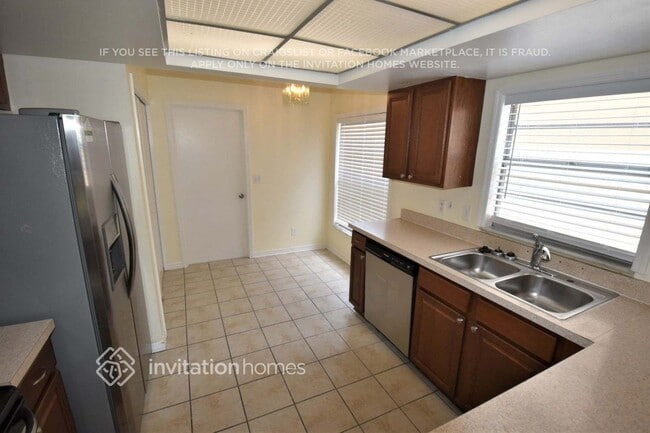 9030 Dixiana Villa Cir, Tampa, FL 33635 - photo 7