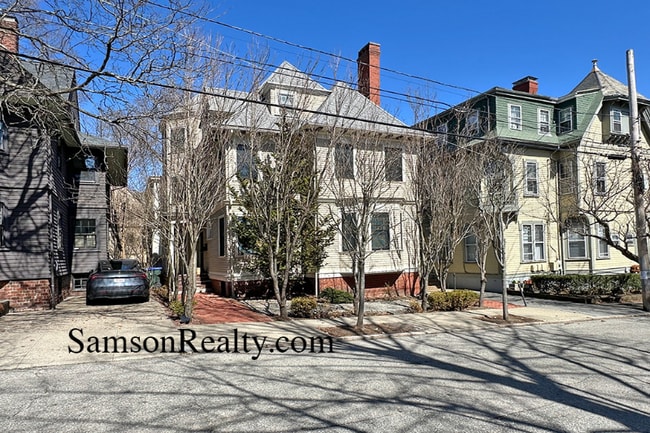 8 Barnes St unit 1, Providence, RI 02906 - photo 2