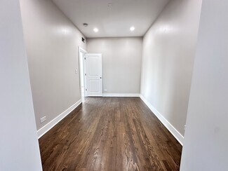 5011 N Troy St Unit Troy, Chicago, IL 60625