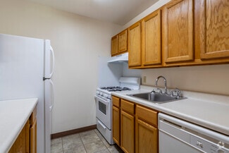 5656 Willowdale Ln, Portage, IN 46368