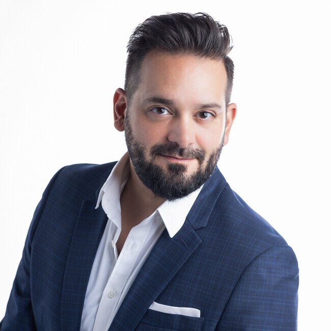 Agent Photo