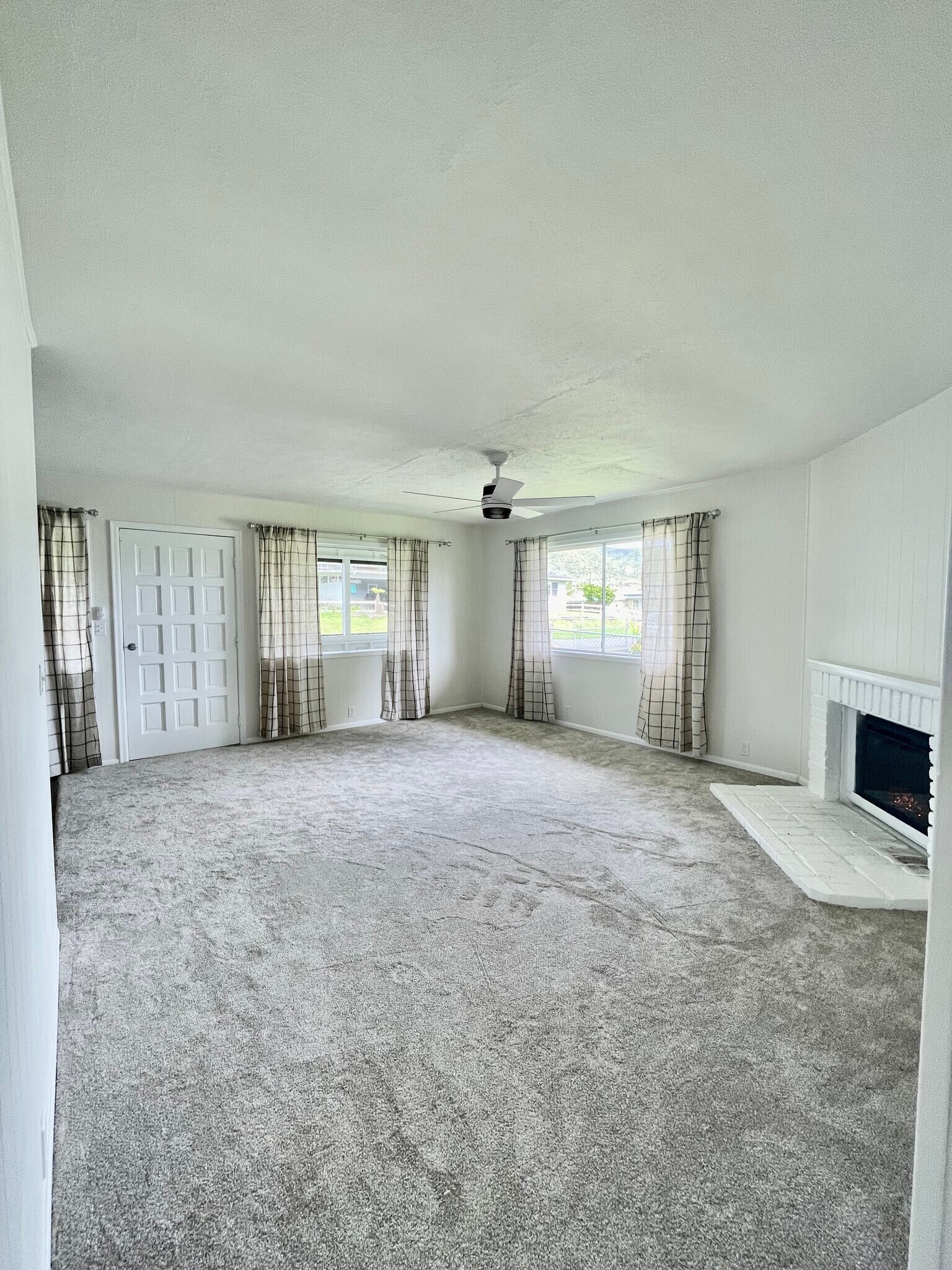 64-5230 Nani Waimea St unit 3 bed 2 bathroom, Kamuela, HI 96743 - photo 1