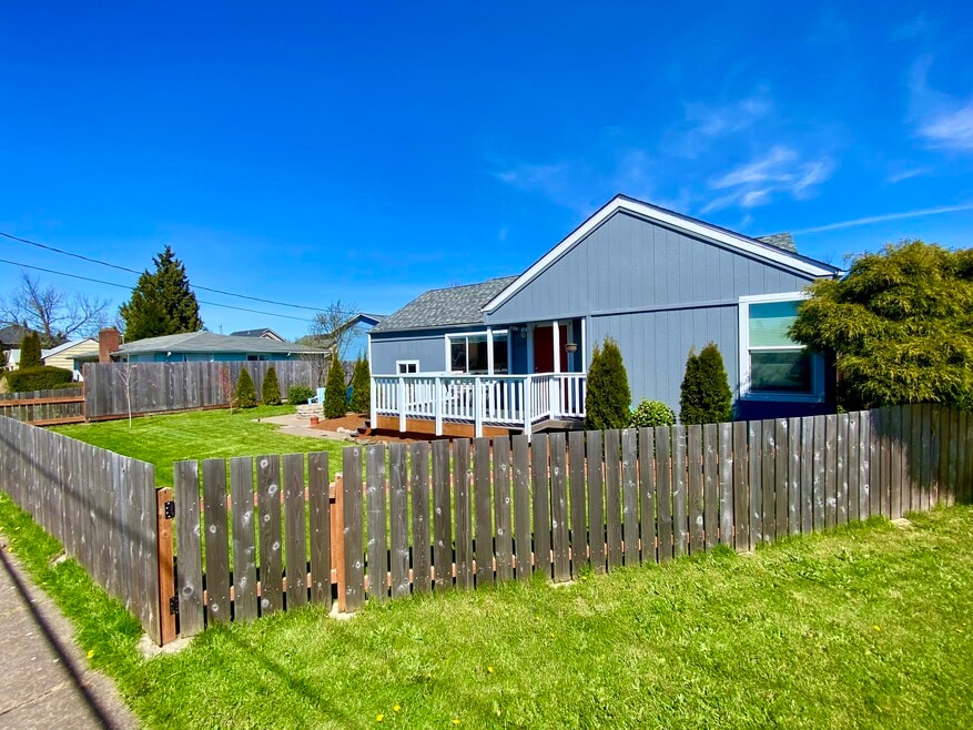 1745 SW 53rd St, Corvallis, OR 97333 - photo 1