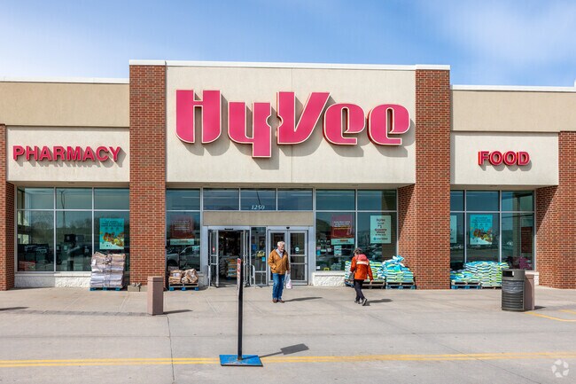 HyVee is one of several grocery store options for Storm Lake residents.