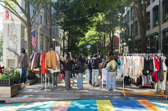Community Vintage Market Atlanta is a reoccurring event that takes place on Broad St. Boardwalk.