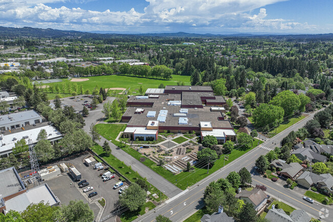Students in Five Oaks attend the Five Oaks Middle School.