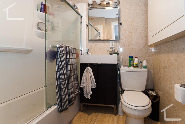 1203 Beacon St unit 4, Brookline, MA 02446 - photo 4