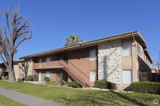 Emerald Pointe Apartments, Riverside, CA 92507 - photo 7