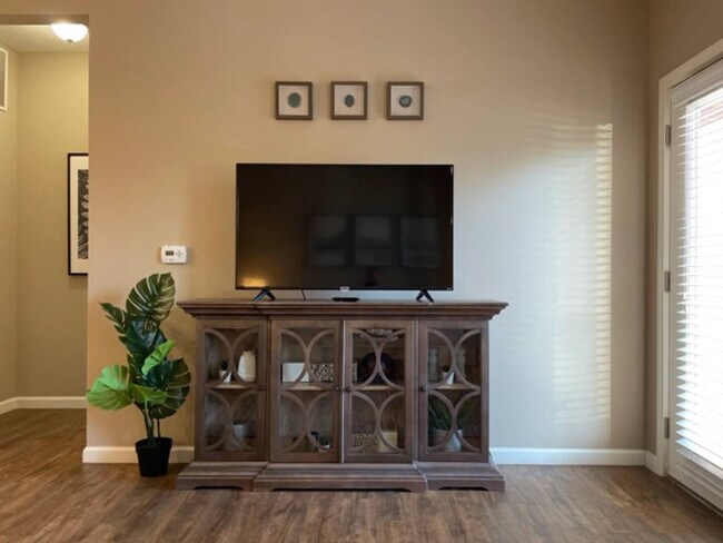 4788 Holmes St unit ID1257787P, Dublin, OH 43016 - photo 7