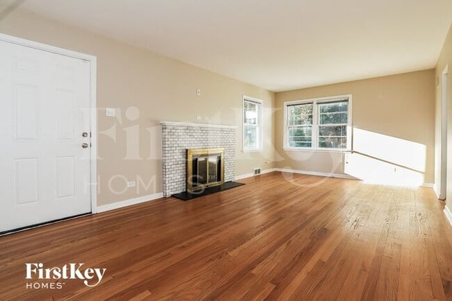 87 S 2nd Ave, Lombard, IL 60148 - photo 3