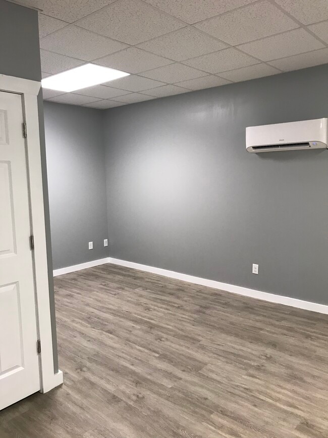 208 1/2 Main St S unit B, Chatfield, MN 55923 - photo 7