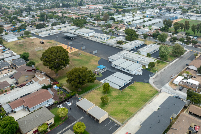 Aerial view of Pomona School.