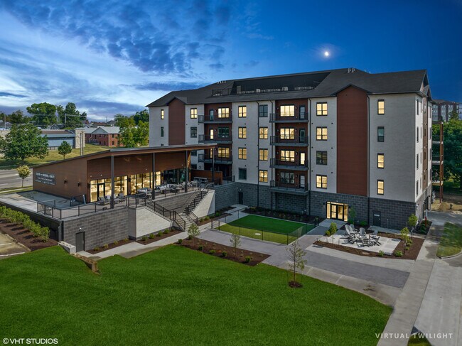 1953 1st Ave SE unit 204, Cedar Rapids, IA 52402 - photo 2