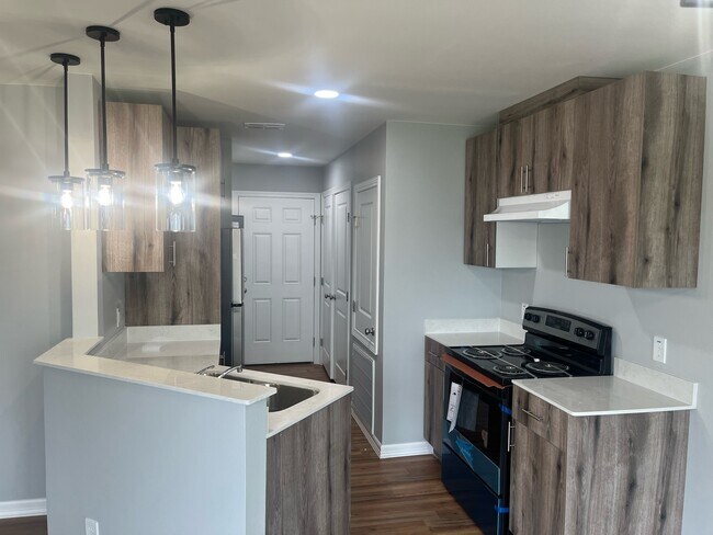 2116 Multi National unit C, Harlingen, TX 78550 - photo 6