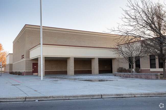 Crimson Point Elementary Front Entrance.