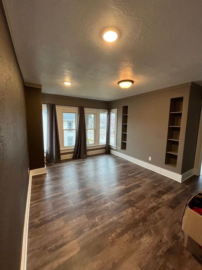 532 Otter Ave unit 532A, Oshkosh, WI 54901 - photo 5