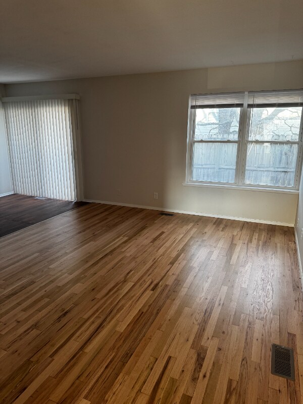 609 E 5th St, Des Moines, IA 50309