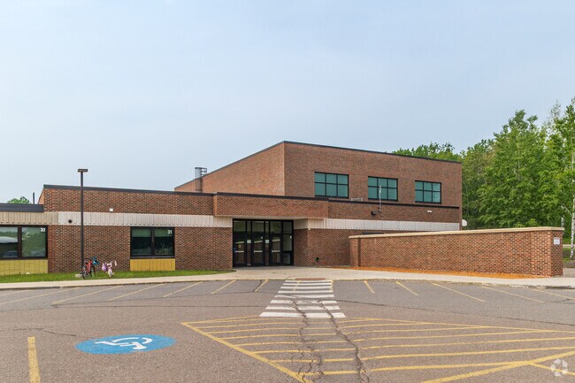 Hermantown Elementary School is the #2 in Best Public Elementary Schools in Duluth Area.