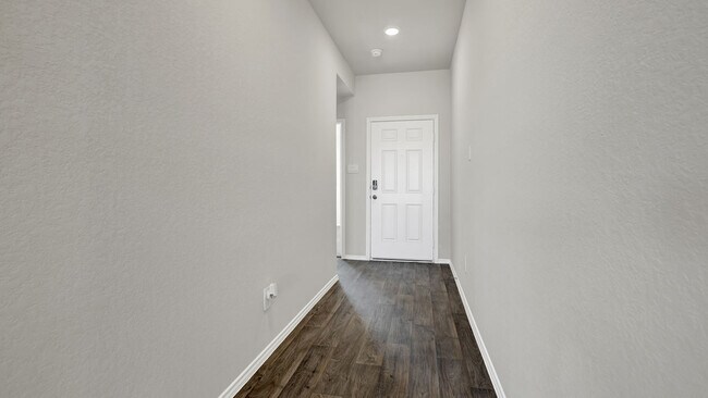 1105 Indian Canyon unit 36200984, Seguin, TX 78155 - photo 2