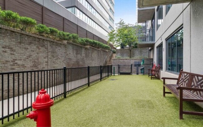 3380 Peachtree Rd NE unit ID1320717P, Atlanta, GA 30326 - photo 3