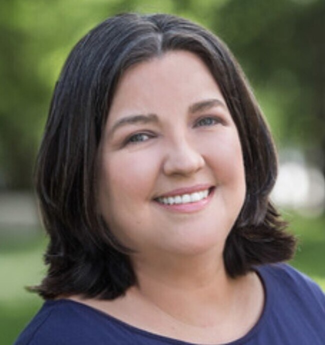 Claudia Lavin Rodriguez