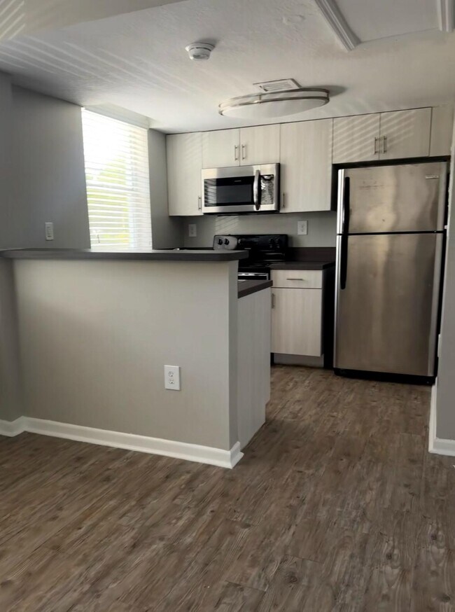 837 Espanola Way unit S2, Miami Beach, FL 33139 - photo 4