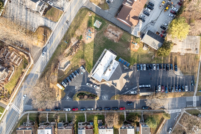 Despite The Walden School's compact campus, it has a very high rating from Niche.com.