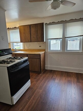 96 Central St Unit SecondFloor, Hudson, MA 01749