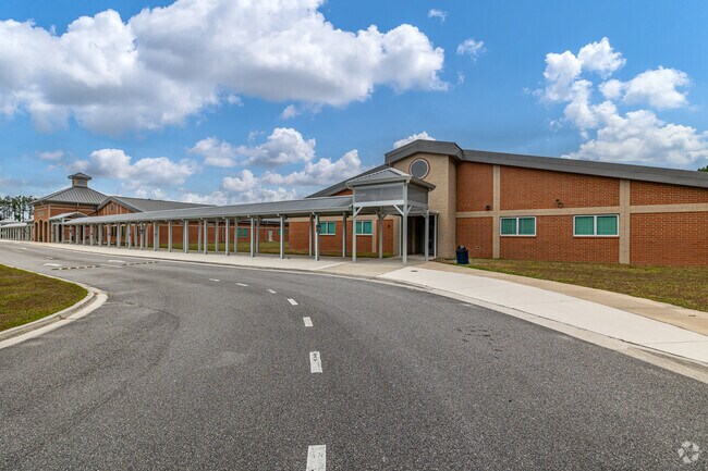 Discovery Oaks Elementary School teachers are A+ rated according to Niche.