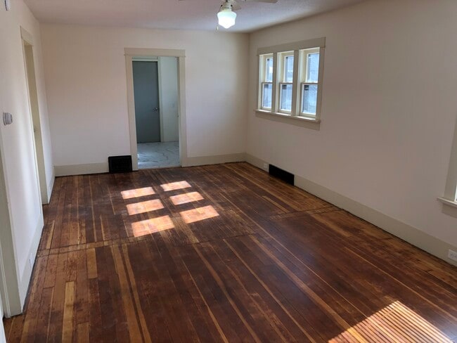 1610 Ashman St, Midland, MI 48640 - photo 5