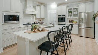 211 Grand Overlook Dr, Gettysburg, PA 17325