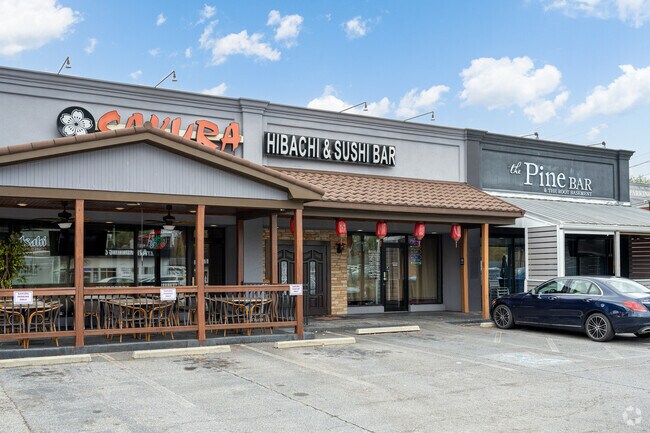 Enjoy dining at unique restaurants found only in Midtown-Bloomfield.