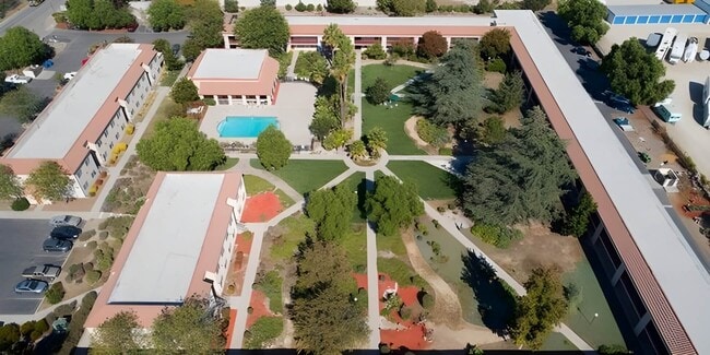 Villa Paseo Palms, Paso Robles, CA 93446 - photo 6