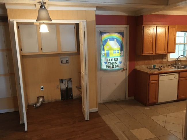 2304 W Lotus St, Wichita, KS 67213 - photo 5