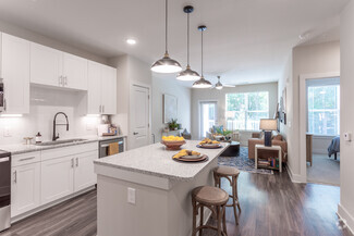 2541 Landmark Dr, Raleigh, NC 27607
