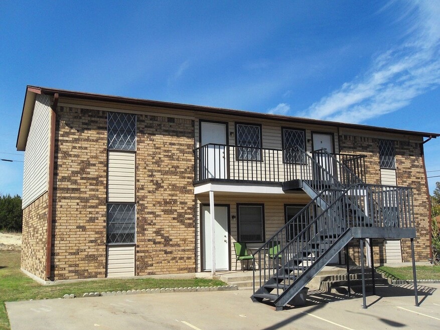 917 N 7th St unit C, Copperas Cove, TX 76522 - photo 1