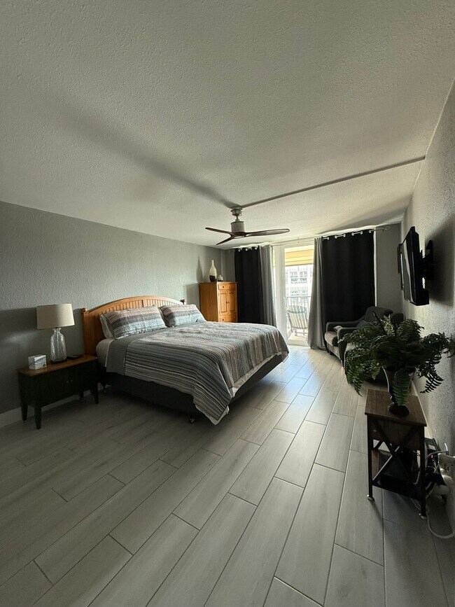 South Beach Condos unit 506, Clearwater Beach, FL 33767 - photo 6