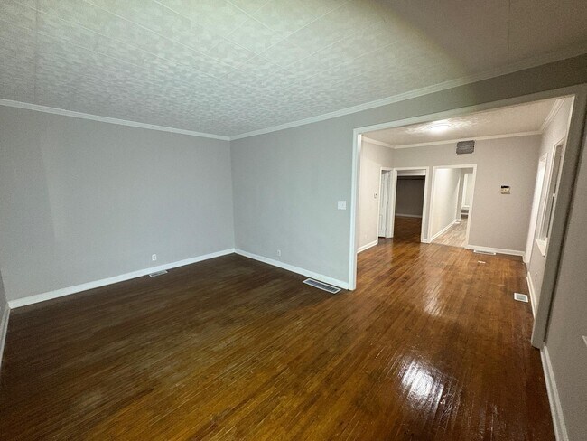 1610 Walnut St, Toledo, OH 43608 - photo 5