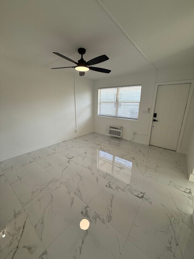 1225 NW 2nd St unit 2, Fort Lauderdale, FL 33311 - photo 5