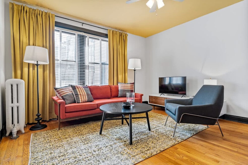 3545 N Janssen Ave unit ID1360081P, Chicago, IL 60657 - photo 1