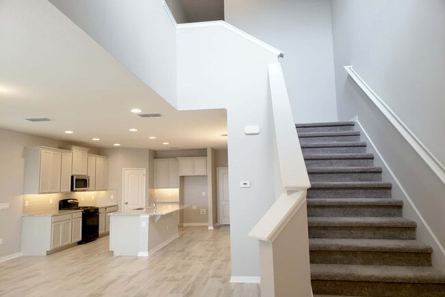 17340 Beachgrass Aly, Winter Garden, FL 34787 - photo 4