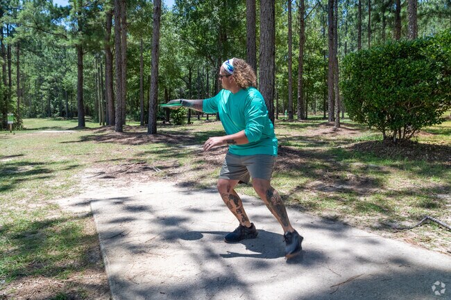 Close to Fairview, Semmes Municipal Park has a popular 18 hole disc golf course.